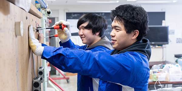 ユービック情報専門学校